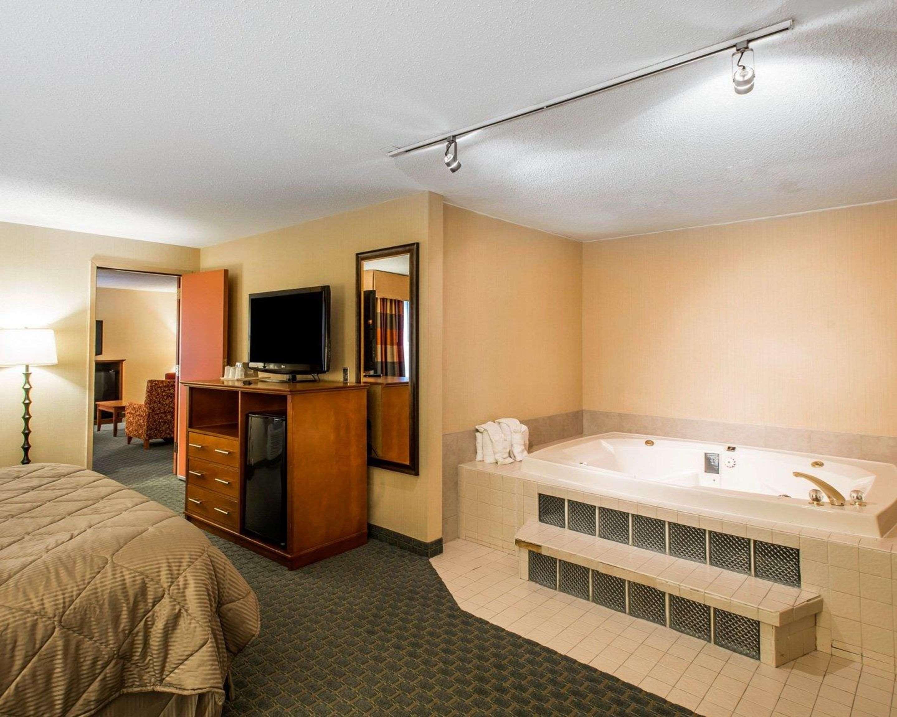 Quality Inn And Conference Center Greeley Downtown Kültér fotó